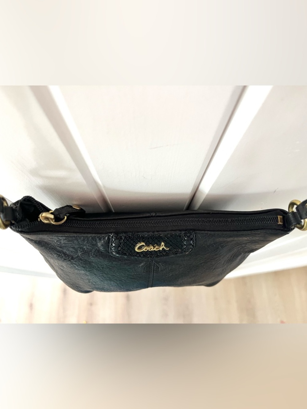 Coach Ashley Black Leather Swingback  Crossbody Bag - Picture 4 of 13
